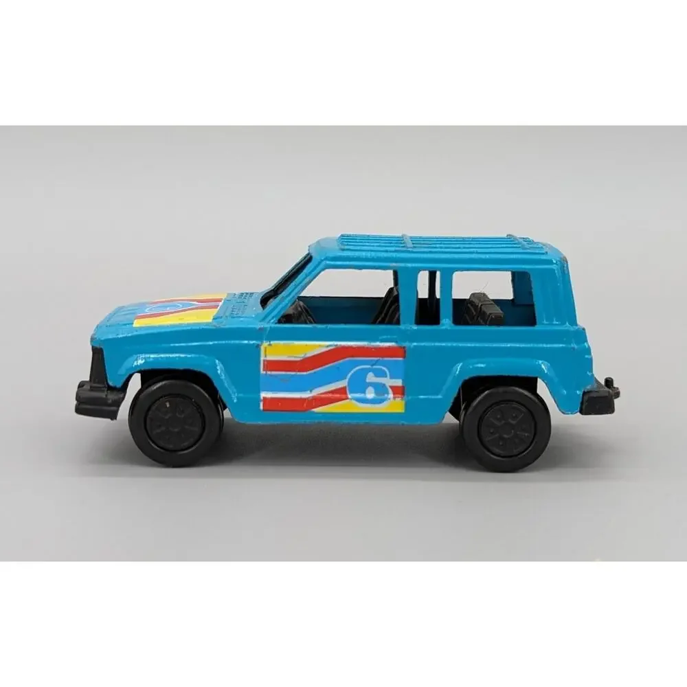 TootsieToy vintage jeep